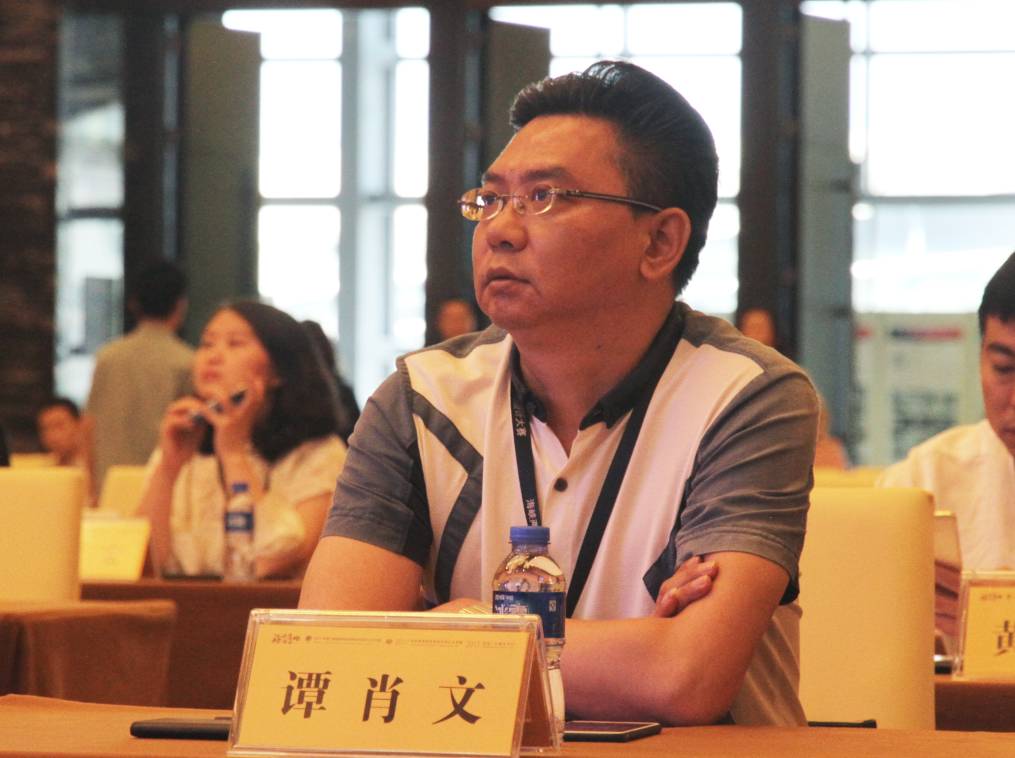 設(shè)計(jì)驅(qū)動(dòng) 品牌升級(jí)丨大將軍陶瓷攜手海峽兩岸四地室內(nèi)設(shè)計(jì)大賽 為設(shè)計(jì)發(fā)聲！
(圖2)